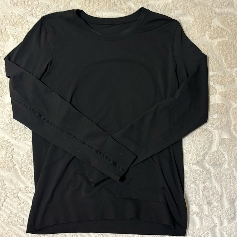 Lululemon long sleeve dri-fit shirt